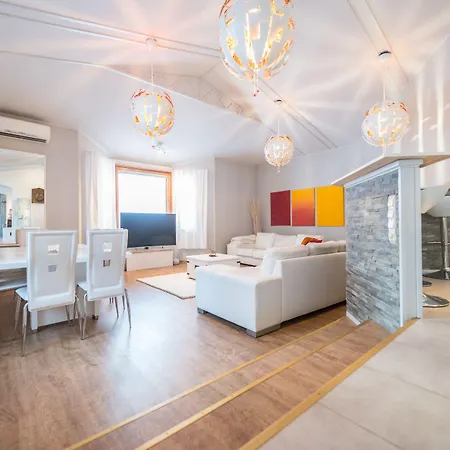 Dom wakacyjny White House Levi