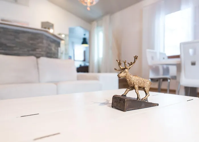 Loma-asunnot White House Levi